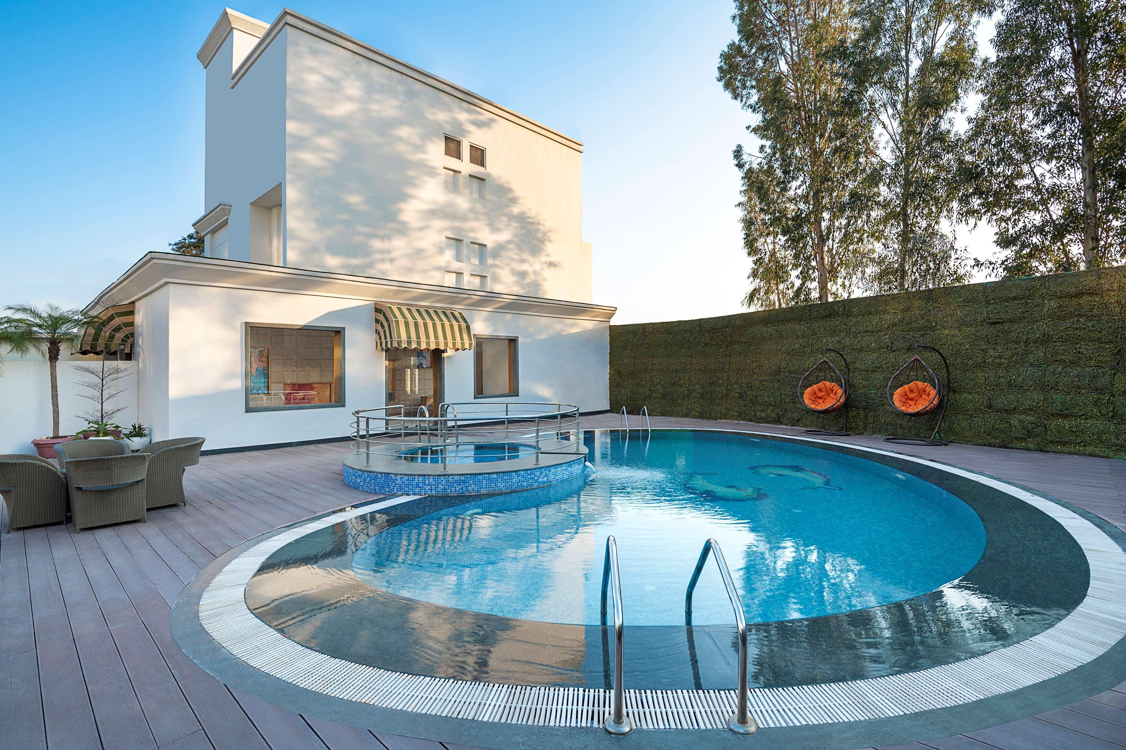 Country Inn & Suites By Radisson Chandigarh Zirakpur エクステリア 写真