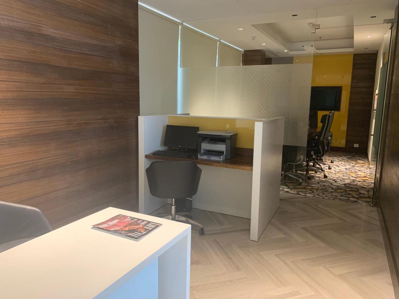 Country Inn & Suites By Radisson Chandigarh Zirakpur エクステリア 写真